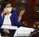 البوغديري تتباحث مع   ممثلين عن وكالة" موديز"