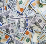 صعود الدولار الى أعلى مستوياته