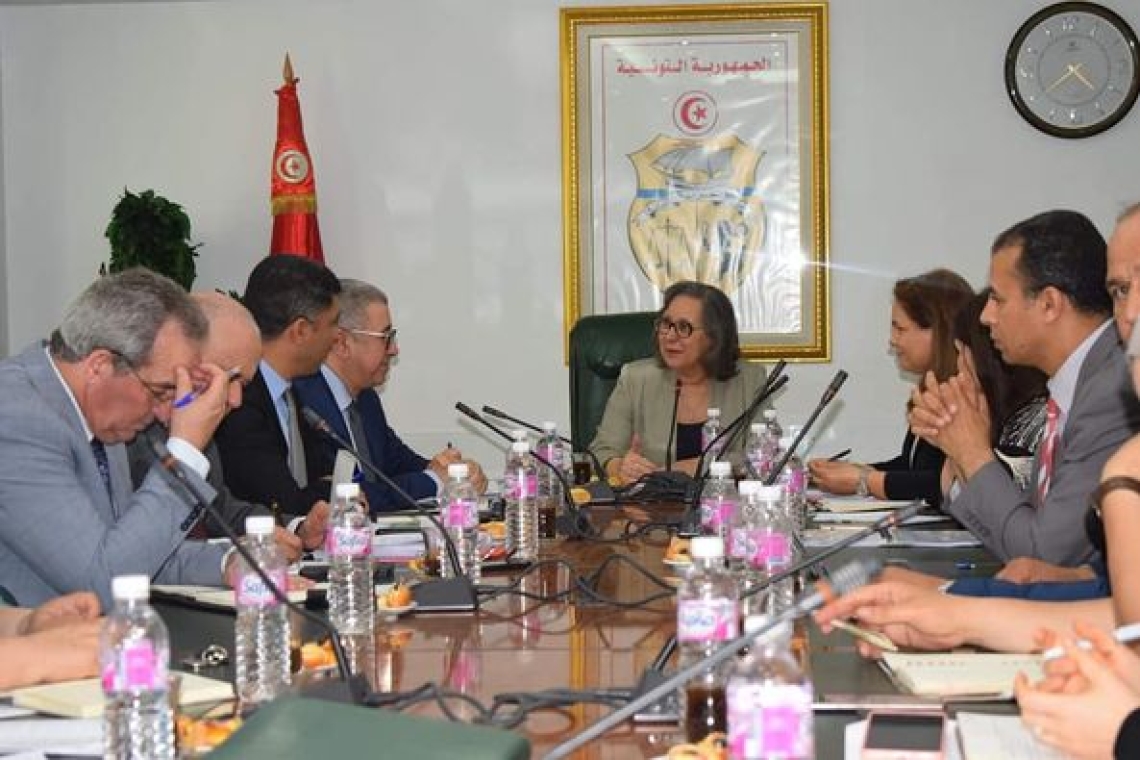 نحو الرفع من مستوى الصادرات المعلبة للزيت التونسي