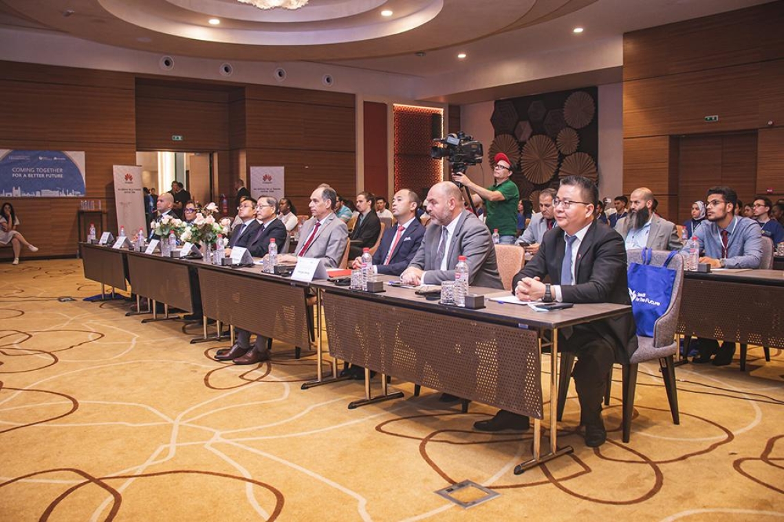 هواوي تعقد مؤتمر "لم شمل الخريجين من برنامج بذور من أجل المستقبل - شمال إفريقيا 2022