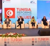 وزيرة الصناعة   تستعرض الإجراءات الجديدة لدفع الاستثمار