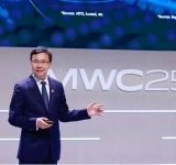 Yang Chaobin de Huawei : Une solution réseau centrée sur l'IA peut aider les opérateurs à saisir les opportunités offertes par l'IA