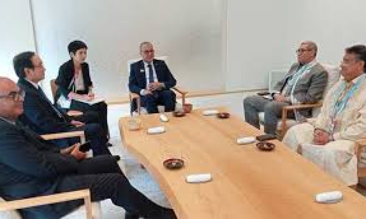  La Tunisie discute avec  un groupe japonais le développement  des industries pharmaceutiques