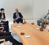  La Tunisie discute avec  un groupe japonais le développement  des industries pharmaceutiques