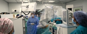 La première intervention de chirurgie robotique en Tunisie
