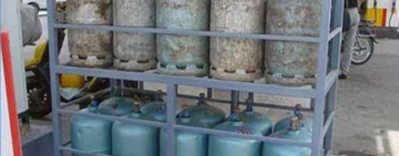 وزارة الصناعة تبحث  التزود بالغاز المنزلي في ظل تواصل الاضراب