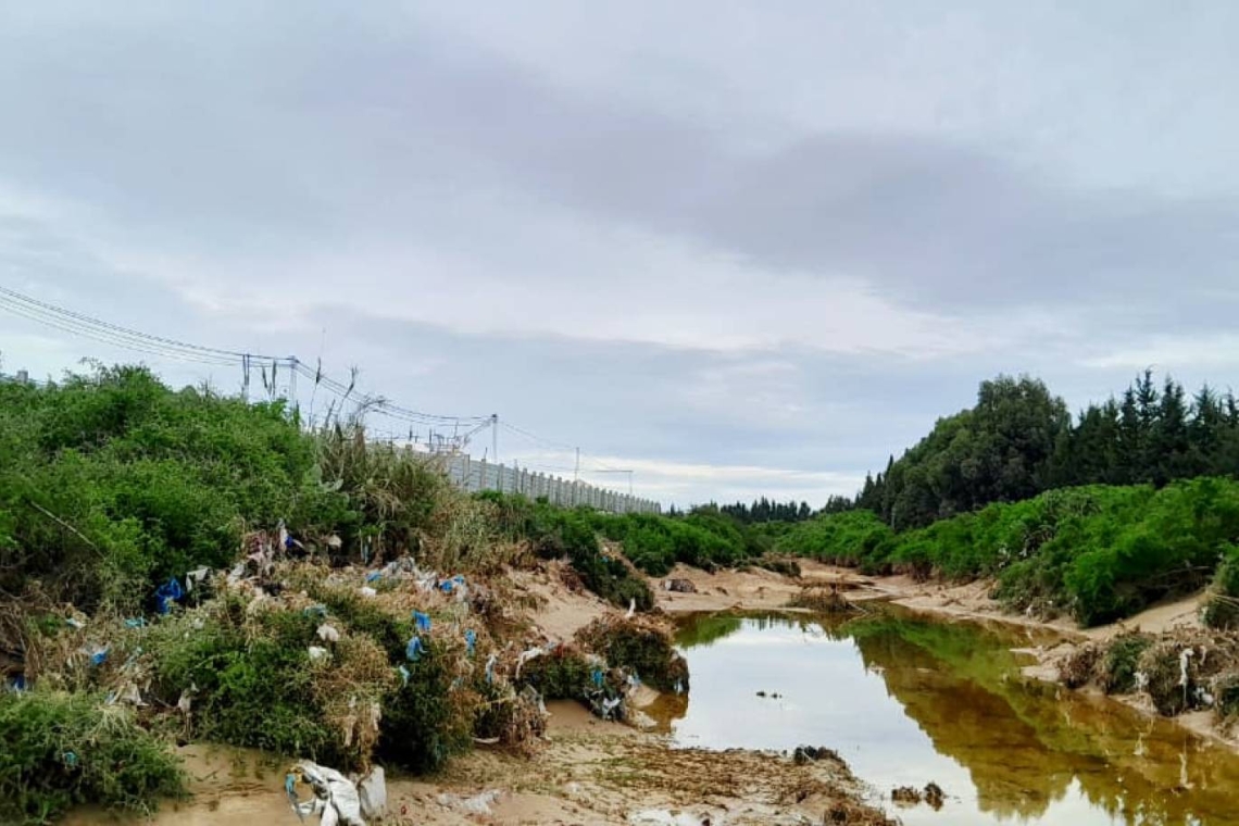 الفيضانات في تونس توقف الإمدادات وتغرق قطاعات برمتها