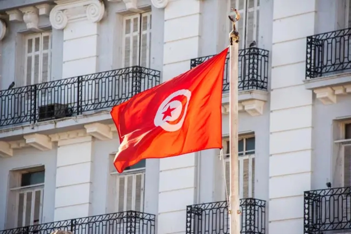 سيناريو الحرب الطويلة يضع تونس بين فكي الطاقة وتقلبات الصرف